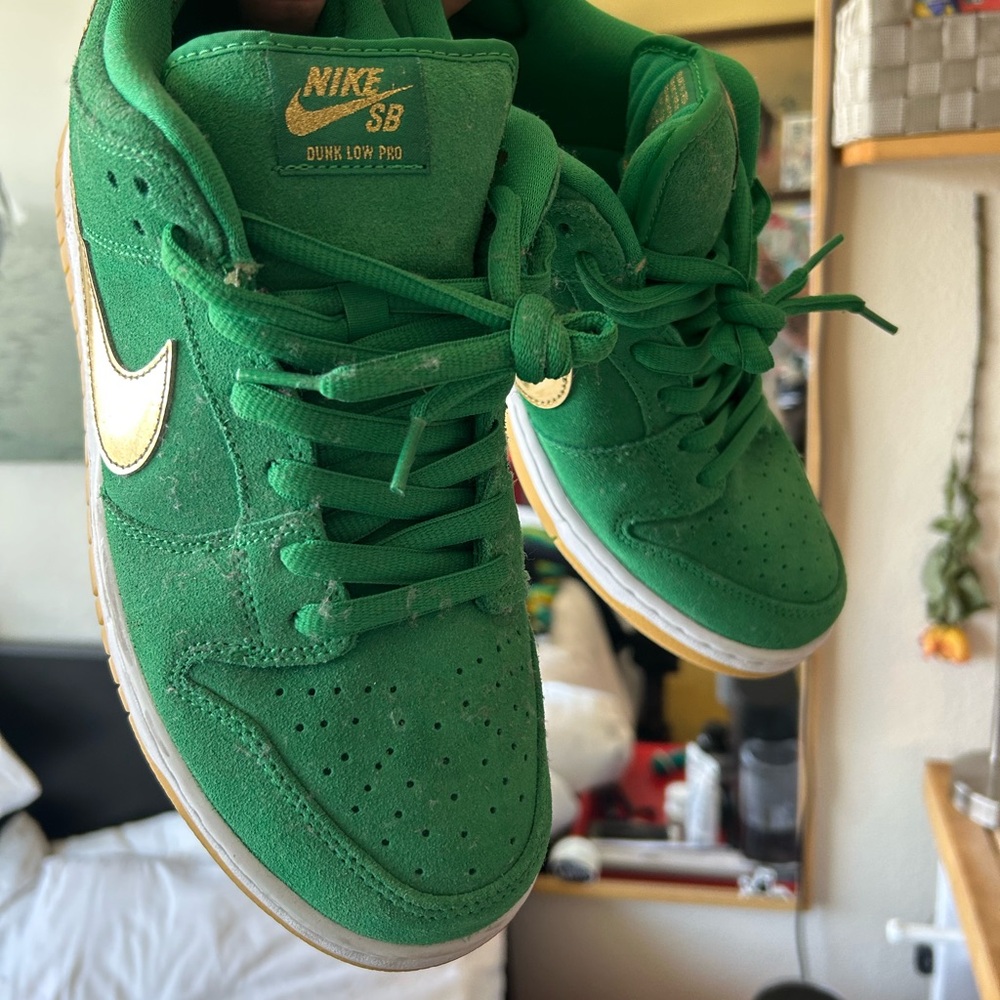 Nike SB Dunk Low Pro Emerald Sneakers